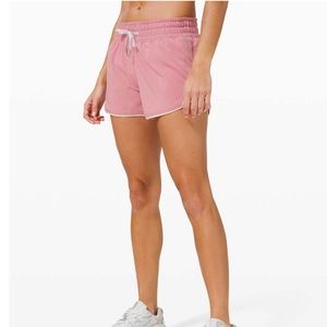 Lululemon Choose a Side Short *Reversible 3"
Pink Taupe / Pink Bliss